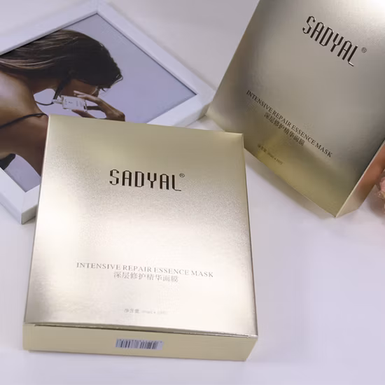 Boîte métallique pliable d'emballage en papier carton doré avec logo personnalisé utilisé pour l'emballage de masques